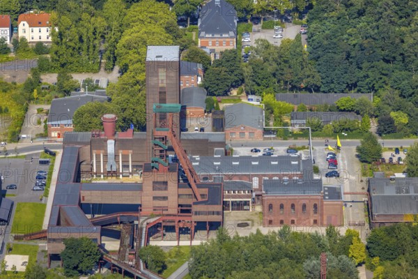 Aerial view, Zollverein shaft 1/2/8 on the site of the Zeche Zollverein in Essen-Stoppenberg, Essen, Ruhr area, North Rhine-Westphalia, Germany, DE, Europe, winding tower, aerial view, aerial photography, aerial photography, sight, overview, bird's eye view, colliery, birds-eyes view, overview