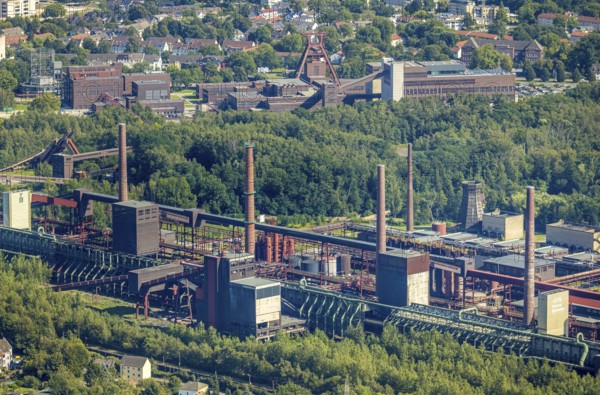 Aerial view, UNESCO World Heritage Zollverein Coal Mine Industrial Complex and Zollverein Coking Plant in Essen-Stoppenberg, Essen, Ruhr area, North Rhine-Westphalia, Germany, DE, Europe, aerial view, aerial photography, aerial photography, overview, bird's eye view, coal mine, birds-eyes view, overview