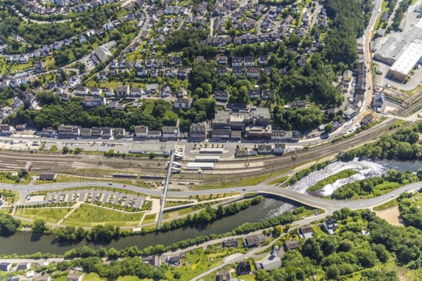Aerial view, Finnentrop railway station with pedestrian bridge, Finnentrop, Sauerland, North Rhine-Westphalia, Germany, railway tracks, railway station, DE, Deutsche Bahn AG, Europe, central station, main station, Lennepark, aerial view, aerial photography, aerial photography, overview, bird's-eye view, bird's-eye view, overview