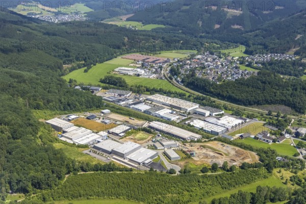 Aerial view, industrial estate Industriestraße and Frielentrop III Kalkofenstraße, 2Frielentrop, Finnentrop, Sauerland, North Rhine-Westphalia, Germany, DE, Europe, commercial enterprises, commercial area, industrial estate, business park, commercial location, commercial use, industrial area, industrial building, industrial location, aerial photograph, aerial photography, aerial photography, overview, bird's-eye view, bird's-eye view, overview