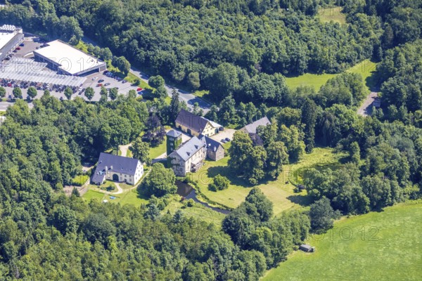 Aerial view, Schloss Haus Bamenohl, Finnentrop, Sauerland, North Rhine-Westphalia, Germany, DE, Europe, family celebrations, culture, art, aerial photography, aerial photography, aerial photography, castle, tower, overview, events, venue, event centre, bird's eye view, birds-eyes view, cultural use, overview