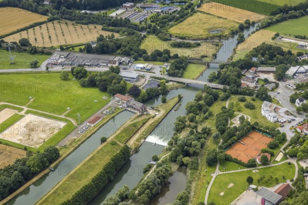 Aerial view, a week ago there was still land under water at this point - the Ruhr was flooding, course of the Ruhr, Fröndenberg, Fröndenberg/Ruhr, Ruhr area, North Rhine-Westphalia, Germany, DE, Europe, birds-eyes view, aerial view, aerial photography, aerial photography, overview, bird's eye view