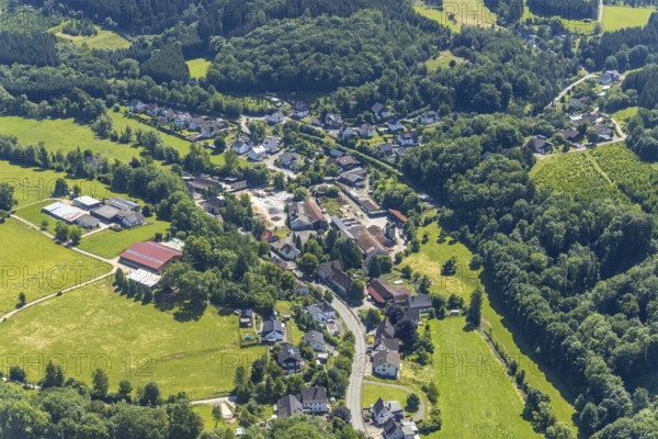 Aerial view, half-timbered house restaurant Wichtmann on Esloher Straße and view of Deutmecke, Finnentrop, Sauerland, North Rhine-Westphalia, Germany, DE, Europe, gastronomy, property tax, real estate, aerial photograph, aerial photography, aerial photography, overview, bird's-eye view, forest, forest area, forest location, residential area, living and living, residential area, residential buildings, quality of life, birds-eyes view, overview