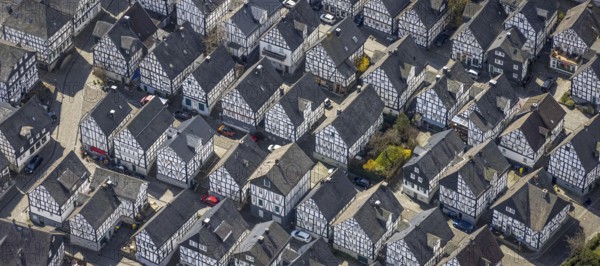 Historic town centre Alter Flecken, collection of half-timbered houses, Freudenberg, Sauerland, North Rhine-Westphalia, Germany, Old Town, DE, Europe, half-timbered houses, property tax, real estate, aerial view, aerial photography, aerial photograph, aerial photography, sight, overview, bird's eye view, residential area, living and life, residential area, residential buildings, residential quality, residential quarter, housing estate, birds-eyes view, historic, historic old town, overview