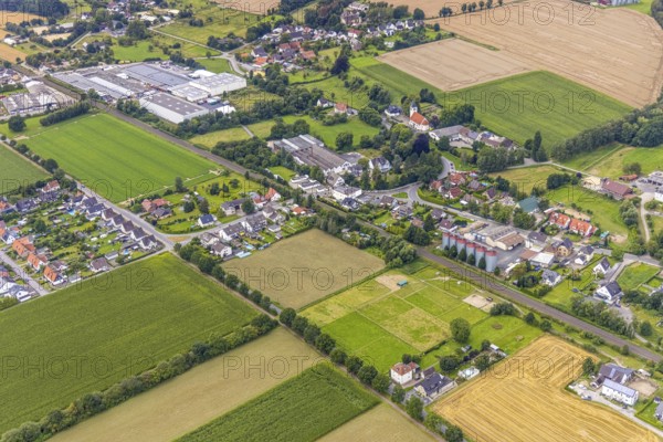 Aerial view, local view and Christ-König-Kirche in the district Frohnhausen, Fröndenberg/Ruhr, Ruhr area, North Rhine-Westphalia, Germany, DE, Europe, property tax, real estate, aerial view, aerial photography, aerial photography, overview, bird's-eye view, housing estate, housing and living, residential area, residential buildings, housing quality, housing estate, birds-eyes view, overview