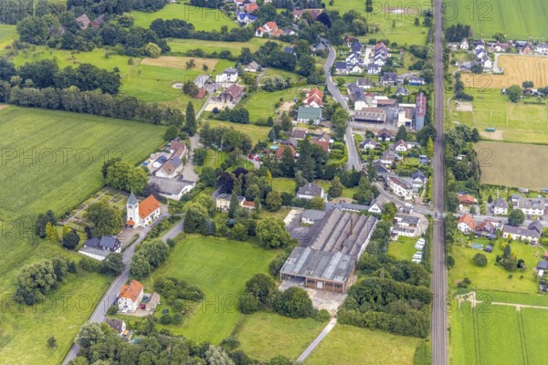Aerial view, local view and Christ-König-Kirche in the district Frohnhausen, Fröndenberg/Ruhr, Ruhr area, North Rhine-Westphalia, Germany, place of worship, DE, Europe, religious community, place of worship, holy place, church, parish, denomination, aerial view, aerial photography, aerial photography, religion, religious site, overview, bird's-eye view, bird's-eye view, overview
