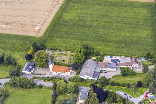 Aerial view, Christ-König-Kirche in the Frohnhausen district, Fröndenberg/Ruhr, Ruhr area, North Rhine-Westphalia, Germany, place of worship, DE, Europe, religious community, place of worship, holy place, church, parish, denomination, aerial view, aerial photography, aerial photography, religion, religious site, overview, bird's-eye view, overview