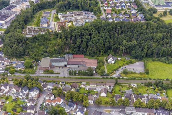 Aerial view, Frömag Maschinenfabrik GmbH and Schmallenbach-Haus Seniorensiedlung in Fröndenberg/Ruhr, Ruhr area, North Rhine-Westphalia, Germany, retirement home, old people's home, care and nursing, DE, Europe, Fröndenberg/Ruhr, aerial view, aerial photography, aerial photography, care facility, retirement home, retirement home, senior citizens' residence, senior citizens' centre, overview, bird's eye view, birds-eyes view, overview