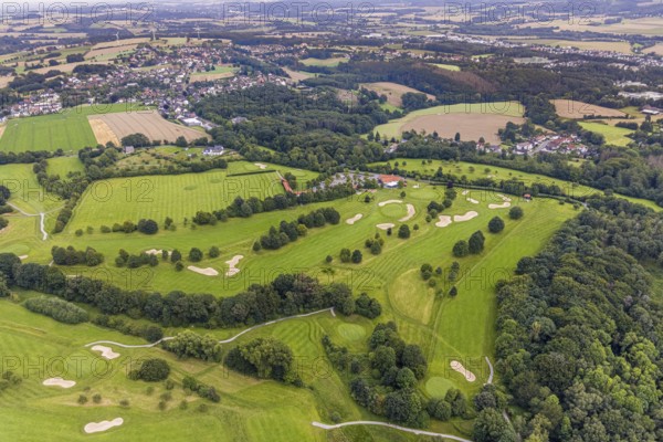 Aerial view, golf course and golf club Unna-Fröndenberg, Fröndenberg/Ruhr, Ruhr area, North Rhine-Westphalia, Germany, DE, Europe, golf, golf course, golf club, golf course, golf meadow, aerial view, aerial photography, aerial photography, sports, overview, bird's eye view, overview