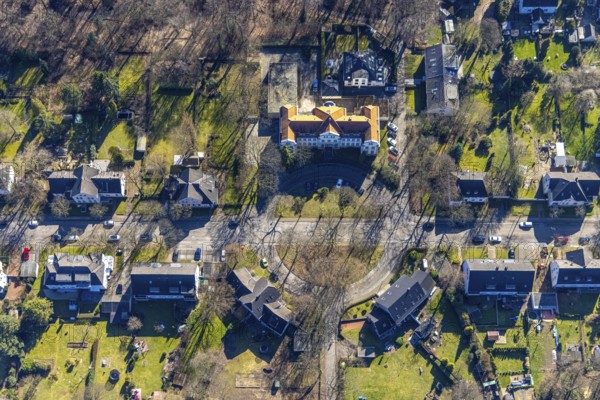Aerial view, Bildungszentrum des Handels Gelsenkirchen e.V., Buer, Gelsenkirchen, Ruhr area, North Rhine-Westphalia, Germany, educational institution, DE, Europe, roundabout, roundabout, aerial view, aerial photography, aerial photography, overview, Uhlenbrockstraße, bird's eye view, birds-eyes view, overview