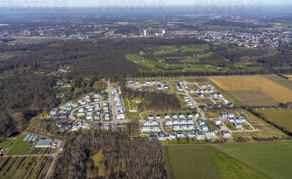 Aerial view, construction site, new development area Am Buerschen Waldbogen, Resse, Gelsenkirchen, Ruhr area, North Rhine-Westphalia, Germany, construction work, construction, construction area, building site, building plots, construction measure, construction project, construction site, DE, Europe, property tax, real estate, aerial view, aerial photography, aerial photography, new construction, overview, bird's eye view, residential complex, living and living, residential area, residential buildings, residential quality, residential neighbourhood, housing estate, Zur Marienkapelle, birds-eyes view, overview
