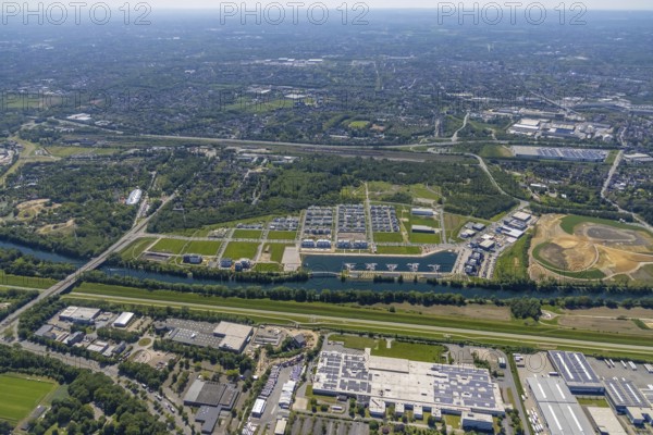 Aerial view, Graf Bismarck city quarter on the Rhine-Herne Canal, Marina Bismarck, Schalke-Nord, Gelsenkirchen, Ruhr area, North Rhine-Westphalia, Germany, DE, Europe, birds-eyes view, aerial photograph, aerial photography, aerial photography, overview, bird's eye view