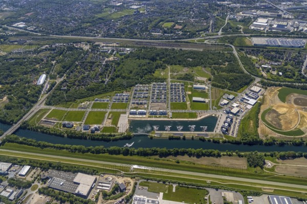Aerial view, Graf Bismarck city quarter on the Rhine-Herne Canal, Marina Bismarck, Schalke-Nord, Gelsenkirchen, Ruhr area, North Rhine-Westphalia, Germany, DE, Europe, birds-eyes view, aerial photograph, aerial photography, aerial photography, overview, bird's eye view