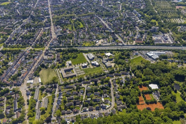 Aerial view, Büropark Schloss Berge, motorway A2, Erle, Gelsenkirchen, Ruhr area, North Rhine-Westphalia, Germany, DE, Europe, birds-eyes view, aerial photography, aerial photography, overview, overview, bird's eye view
