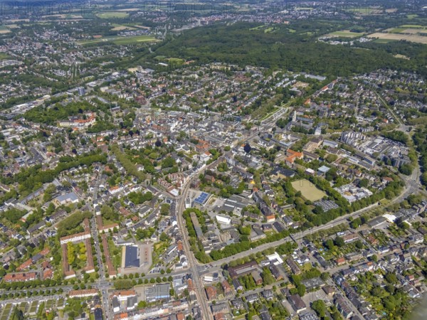 Aerial view, main centre Buer, retail centre, Buer, Gelsenkirchen, Ruhr area, North Rhine-Westphalia, Germany, DE, Europe, birds-eyes view, aerial photography, aerial photography, overview, overview, bird's eye view, retail centres of the city of Gelsenkirchen, shopping street, district
