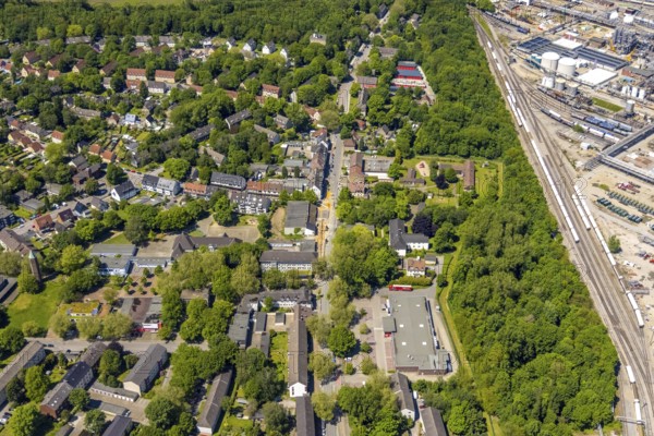 Aerial view, local supply centre Scholven, Im Brömm, retail centre, Scholven, Gelsenkirchen, Ruhr area, North Rhine-Westphalia, Germany, DE, Europe, birds-eyes view, aerial view, aerial photography, aerial photography, overview, bird's eye view