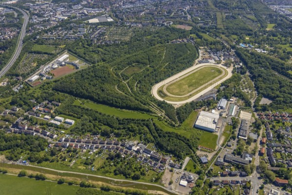 Aerial photo, trotting track Feldmark, Feldmark, Gelsenkirchen, Ruhr area, North Rhine-Westphalia, Germany, DE, Europe, birds-eyes view, aerial photograph, aerial photography, aerial photography, overview, bird's eye view, commercial sites, commercial areas