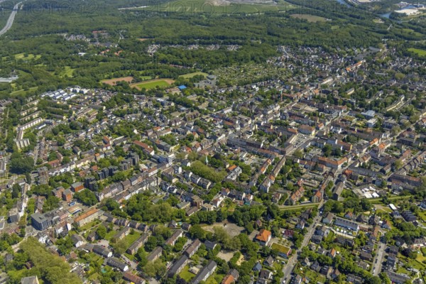 Aerial view, secondary centre Erle, Crangestraße, retail centre, Erle, Gelsenkirchen, Ruhr area, North Rhine-Westphalia, Germany, DE, Europe, birds-eyes view, aerial photograph, aerial photography, aerial photography, overview, overview, bird's eye view, retail centres of the city of Gelsenkirchen, shopping street, district