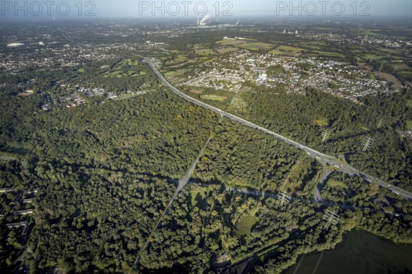 Aerial view, Resser Mark city forest with Münsterstrasse in the Resser Mark district of Gelsenkirchen, Ruhr area, North Rhine-Westphalia, Germany, DE, Emscherbruch, Europe, Gelsenkirchen, aerial view, aerial photography, aerial photography, nature reserve, Emscherbruch nature reserve, overview, bird's eye view, forest, birds-eyes view, overview
