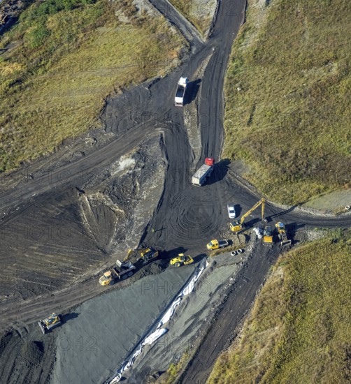 Aerial view, central landfill Emscherbruch in the district Resser Mark in Gelsenkirchen, Ruhr area, North Rhine-Westphalia, Germany, DE, landfill, Europe, Gelsenkirchen, aerial view, aerial photography, aerial photography, nature reserve Emscherbruch, overview, bird's-eye view, birds-eyes view, overview