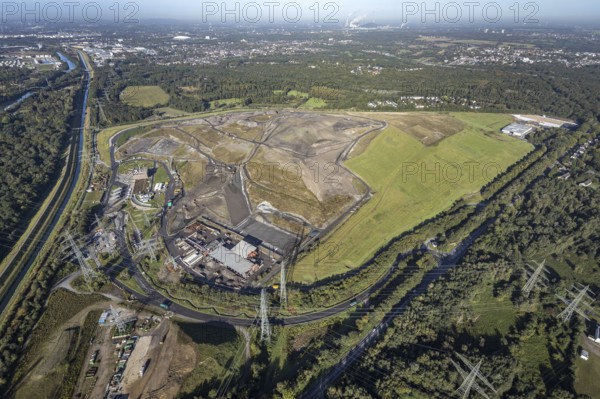 Aerial view, central landfill Emscherbruch and river Emscher in the district Resser Mark in Gelsenkirchen, Ruhr area, North Rhine-Westphalia, Germany, DE, landfill, Europe, Gelsenkirchen, aerial view, aerial photography, aerial photography, nature reserve Emscherbruch, overview, bird's eye view, birds-eyes view, overview