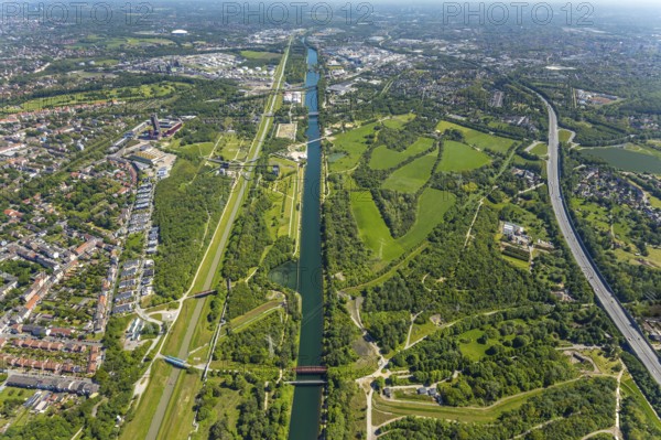 Aerial view, industrial park Nordstern, Nordsternpark, Heßler, Gelsenkirchen, Ruhr area, North Rhine-Westphalia, Germany, DE, Europe, birds-eyes view, aerial photography, aerial photography, overview, bird's eye view, commercial sites, commercial areas