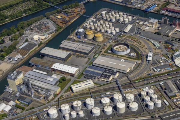 Aerial view, Gelsenkirchen city harbour on the Rhine-Herne Canal, Heßler, Gelsenkirchen, Ruhr area, North Rhine-Westphalia, Germany, DE, Europe, birds-eyes view, aerial photography, aerial photography, overview, bird's eye view, commercial sites, commercial areas