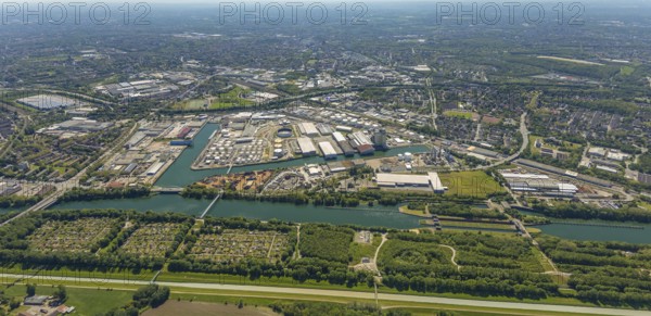 Aerial view, Gelsenkirchen city harbour on the Rhine-Herne Canal, Heßler, Gelsenkirchen, Ruhr area, North Rhine-Westphalia, Germany, DE, Europe, birds-eyes view, aerial photography, aerial photography, overview, bird's eye view, commercial sites, commercial areas