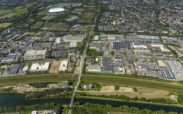 Aerial view, supplementary location Willy-Brandt-Straße, retail centre, Erle, Gelsenkirchen, Ruhr area, North Rhine-Westphalia, Germany, DE, Europe, birds-eyes view, aerial photograph, aerial photography, aerial photography, overview, overview, bird's eye view, retail centres of the city of Gelsenkirchen, shopping street, district
