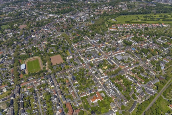 Aerial view, secondary centre Horst, Markenstraße, retail centre, Horst, Gelsenkirchen, Ruhr area, North Rhine-Westphalia, Germany, DE, Europe, birds-eyes view, aerial view, aerial photography, aerial photography, overview, bird's eye view, retail centres of the city of Gelsenkirchen, shopping street, district