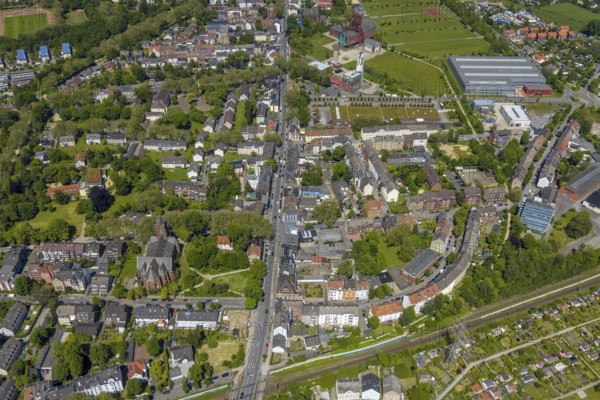 Aerial view, Bismarck shopping centre, Bismarckstraße Nord/Consol, retail centre, Gelsenkirchen-Bulmke-Hüllen, Gelsenkirchen, Ruhr area, North Rhine-Westphalia, Germany, DE, Europe, birds-eyes view, aerial view, aerial photography, aerial photography, overview, overview, bird's eye view, retail centres of the city of Gelsenkirchen, shopping street, district