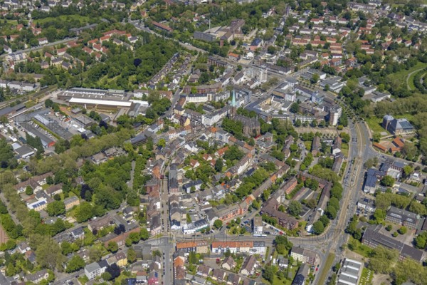 Aerial view, secondary centre Horst, Essener Straße, retail centre, Beckhausen, Gelsenkirchen, Ruhr area, North Rhine-Westphalia, Germany, DE, Europe, birds-eyes view, aerial photography, aerial photography, overview, overview, bird's eye view, retail centres of the city of Gelsenkirchen, shopping street, district