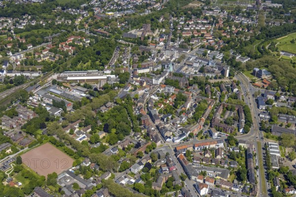 Aerial view, secondary centre Horst, Essener Straße, retail centre, Beckhausen, Gelsenkirchen, Ruhr area, North Rhine-Westphalia, Germany, DE, Europe, birds-eyes view, aerial photography, aerial photography, overview, overview, bird's eye view, retail centres of the city of Gelsenkirchen, shopping street, district