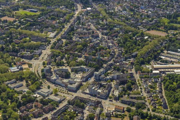 Aerial view, secondary centre Horst, Essener Straße, retail centre, Beckhausen, Gelsenkirchen, Ruhr area, North Rhine-Westphalia, Germany, DE, Europe, birds-eyes view, aerial photography, aerial photography, overview, overview, bird's eye view, retail centres of the city of Gelsenkirchen, shopping street, district