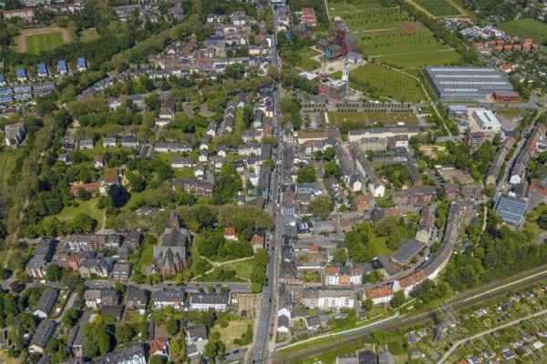 Aerial view, Bismarck shopping centre, Bismarckstraße Nord/Consol, retail centre, Gelsenkirchen-Bulmke-Hüllen, Gelsenkirchen, Ruhr area, North Rhine-Westphalia, Germany, DE, Europe, birds-eyes view, aerial view, aerial photography, aerial photography, overview, overview, bird's eye view, retail centres of the city of Gelsenkirchen, shopping street, district