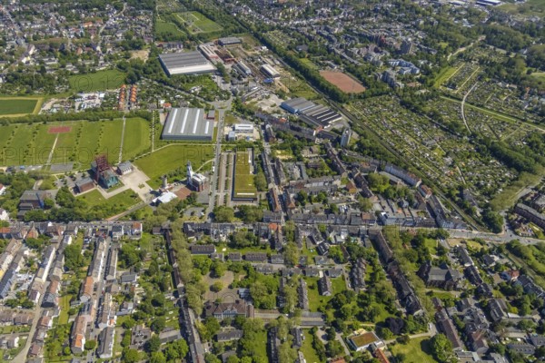 Aerial view, Bismarck shopping centre, Bismarckstraße Nord/Consol, retail centre, Gelsenkirchen-Bulmke-Hüllen, Gelsenkirchen, Ruhr area, North Rhine-Westphalia, Germany, DE, Europe, birds-eyes view, aerial view, aerial photography, aerial photography, overview, overview, bird's eye view, retail centres of the city of Gelsenkirchen, shopping street, district