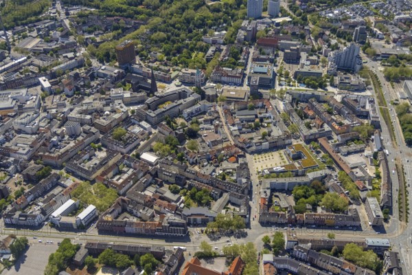 Aerial view, main centre Gelsenkirchen-Mitte, City Gelsenkirchen, Bahnhofstraße, market place, retail centre, Schalke, Gelsenkirchen, Ruhr area, North Rhine-Westphalia, Germany, DE, Europe, birds-eyes view, aerial view, aerial photography, aerial photography, overview, overview, bird's eye view, retail centres of the city of Gelsenkirchen, shopping street, district