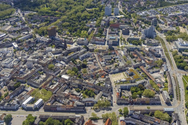 Aerial view, main centre Gelsenkirchen-Mitte, City Gelsenkirchen, Bahnhofstraße, market place, retail centre, Schalke, Gelsenkirchen, Ruhr area, North Rhine-Westphalia, Germany, DE, Europe, birds-eyes view, aerial view, aerial photography, aerial photography, overview, overview, bird's eye view, retail centres of the city of Gelsenkirchen, shopping street, district