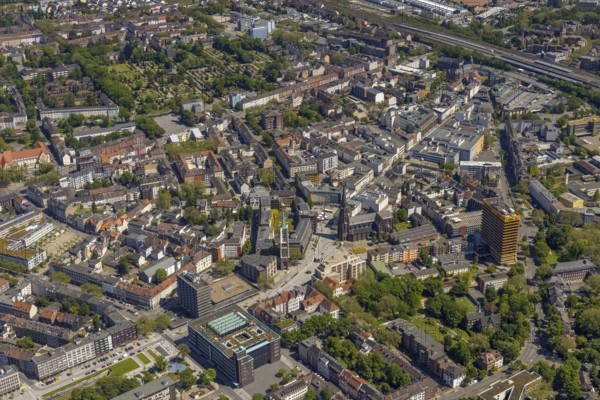 Aerial view, main centre Gelsenkirchen-Mitte, City Gelsenkirchen, Bahnhofstraße, market place, retail centre, Schalke, Gelsenkirchen, Ruhr area, North Rhine-Westphalia, Germany, DE, Europe, birds-eyes view, aerial view, aerial photography, aerial photography, overview, overview, bird's eye view, retail centres of the city of Gelsenkirchen, shopping street, district