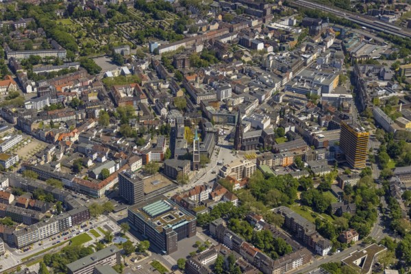 Aerial view, main centre Gelsenkirchen-Mitte, City Gelsenkirchen, Bahnhofstraße, market place, retail centre, Schalke, Gelsenkirchen, Ruhr area, North Rhine-Westphalia, Germany, DE, Europe, birds-eyes view, aerial view, aerial photography, aerial photography, overview, overview, bird's eye view, retail centres of the city of Gelsenkirchen, shopping street, district