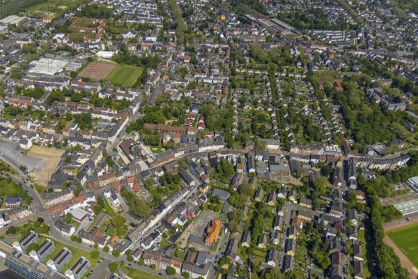 Aerial view, supplementary location retail centre, Bochumer Straße, Wissenschaftspark Gelsenkirchen GmbH, Ückendorf, Gelsenkirchen, Ruhr area, North Rhine-Westphalia, Germany, DE, Europe, birds-eyes view, aerial view, aerial photography, aerial photography, overview, overview, bird's eye view, retail centre, retail centres of the city of Gelsenkirchen, shopping street, district