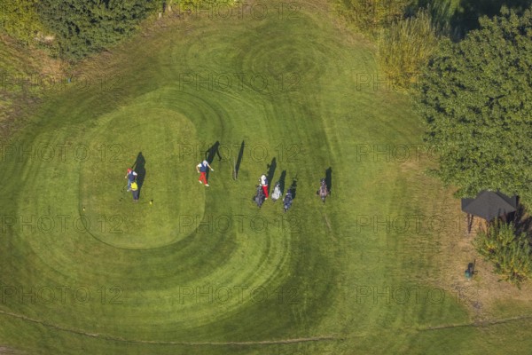 Aerial view, golf course golf club Schloss Horst and golf player on the green in the district Horst in Gelsenkirchen, Ruhr area, North Rhine-Westphalia, Germany, DE, Europe, Gelsenkirchen, golf, golf course, golf player, golf meadow, aerial view, aerial photography, aerial photography, sports, overview, bird's-eye view, overview