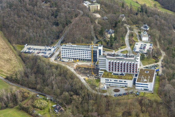 Aerial view, Ruhrlandklinik with construction site, Essen-Heidhausen, Essen, Ruhr area, North Rhine-Westphalia, Germany, construction work, construction area, construction site, building plots, construction project, construction site, DE, Europe, specialist clinic, healthcare, hospital, clinic, clinic centre, hospital, aerial view, aerial photography, aerial photography, medical facility, medical aid, new building, emergency service, Tüschener Weg, overview, bird's eye view, birds-eyes view, overview, medical care