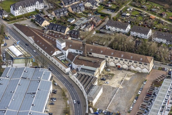 Aerial view, Ruhrbogen Kettwig, river Ruhr, former worsted spinning mill Scheidt, Kettwig, Essen, Ruhr area, North Rhine-Westphalia, Germany, DE, Europe, distant view, commercial area, property tax, real estate, Kettwiger See, aerial view, aerial photography, aerial photography, cloth factory, overview, bird's eye view, residential area, living and life, residential area, residential buildings, residential quality, housing estate, Zanella factory, bird's eye view, overview