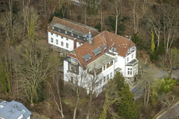 Aerial view, Villa Ruhnau with park, planned demolition, Kettwig, Essen, Ruhr area, North Rhine-Westphalia, Germany, demolition in planning, DE, Europe, aerial view, aerial photography, aerial photography, overview, villa, bird's-eye view, residential building, birds-eyes view, overview