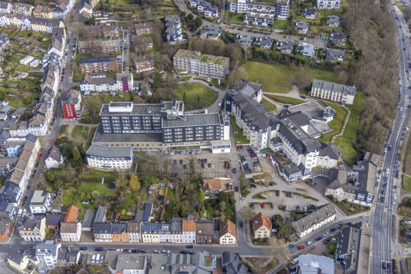 Aerial view, Kliniken Essen Mitte - Evangelisches Krankenhaus Essen-Werden, St. Josef Krankenhaus Essen-Werden, Werden, Essen, Ruhr area, North Rhine-Westphalia, Germany, DE, Europe, healthcare, hospital, clinic, clinic centre, hospital, aerial view, aerial photography, aerial photography, medical facility, medical aid, emergency service, Pattbergstraße, Probsteistraße, overview, bird's-eye view, bird's-eye view, overview, medical care