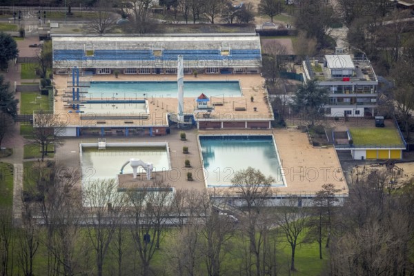 Aerial view, Grugabad im Grugapark, Essen-Rüttenscheid, Essen, Ruhr area, North Rhine-Westphalia, Germany, bathing establishment, bathing resort, DE, Europe, outdoor pool, leisure pool, leisure activities, aerial view, aerial photography, aerial photography, swimming pool, swimming pool, overview, bird's-eye view, overview