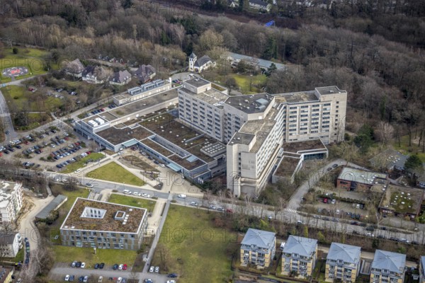 Aerial view, Alfried Krupp Hospital, Essen-Rüttenscheid, Essen, Ruhr area, North Rhine-Westphalia, Germany, DE, Europe, healthcare, hospital, clinic, clinic centre, hospital, aerial photograph, aerial photography, aerial photography, medical facility, medical aid, emergency service, overview, bird's-eye view, birds-eyes view, overview, medical care