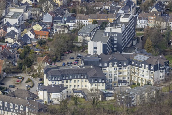 Aerial view, Kliniken Essen Mitte - Evangelisches Krankenhaus Essen-Werden, St. Josef Krankenhaus Essen-Werden, Werden, Essen, Ruhr area, North Rhine-Westphalia, Germany, DE, Europe, healthcare, hospital, clinic, clinic centre, hospital, aerial view, aerial photography, aerial photography, medical facility, medical aid, emergency service, Pattbergstraße, Probsteistraße, overview, bird's-eye view, bird's-eye view, overview, medical care
