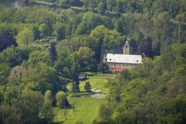 Aerial view, Haus Oefte, Essener Golfclub, Kettwig, Essen, Ruhr area, North Rhine-Westphalia, Germany, DE, Europe, golf, golf course, golf club, golf course, golf meadow, manor house, aerial view, aerial photography, aerial photography, castle, sport, overview, bird's eye view, birds-eyes view, overview